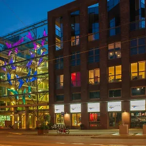 Grand Downtown Hollanda
